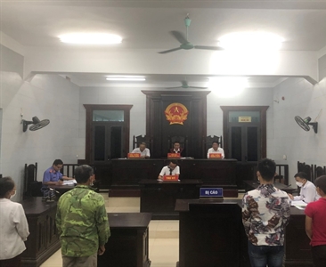 Viện KSND huyện Phú Xuyên phối hợp với TAND cùng cấp tổ chức phiên tòa rút...